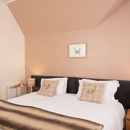 The Gordon Arms Hotel West Linton Zewnętrze zdjęcie