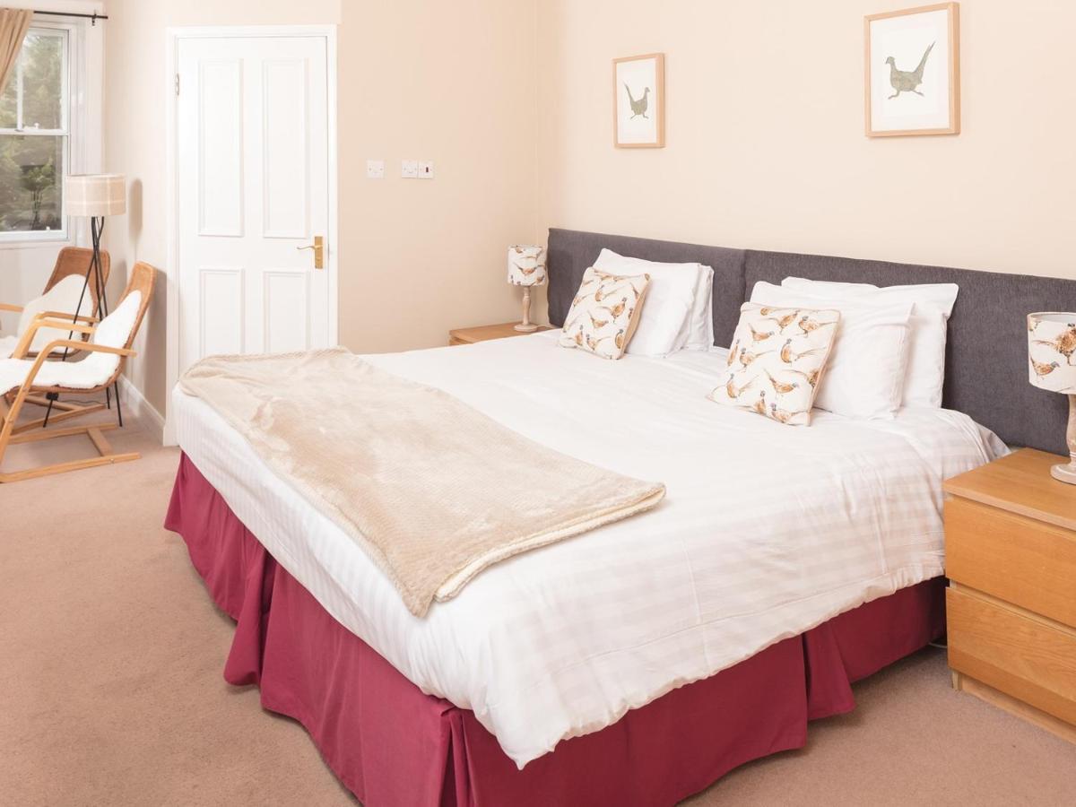 The Gordon Arms Hotel West Linton Zewnętrze zdjęcie